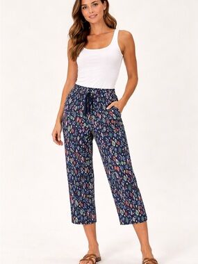 30. Gina • Viscose, Multicolor Patterned Pants w16”-22” R14” I21”